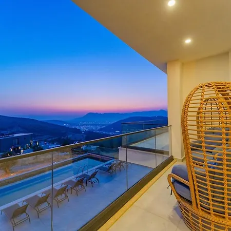 Luxurious Spacious Villa With Sauna And Turkish Bath In Kalkan Villa